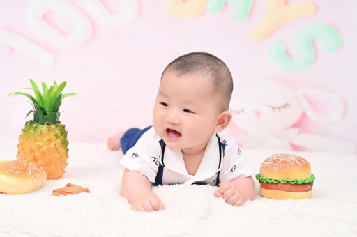 十堰宝宝在妈妈肚子里